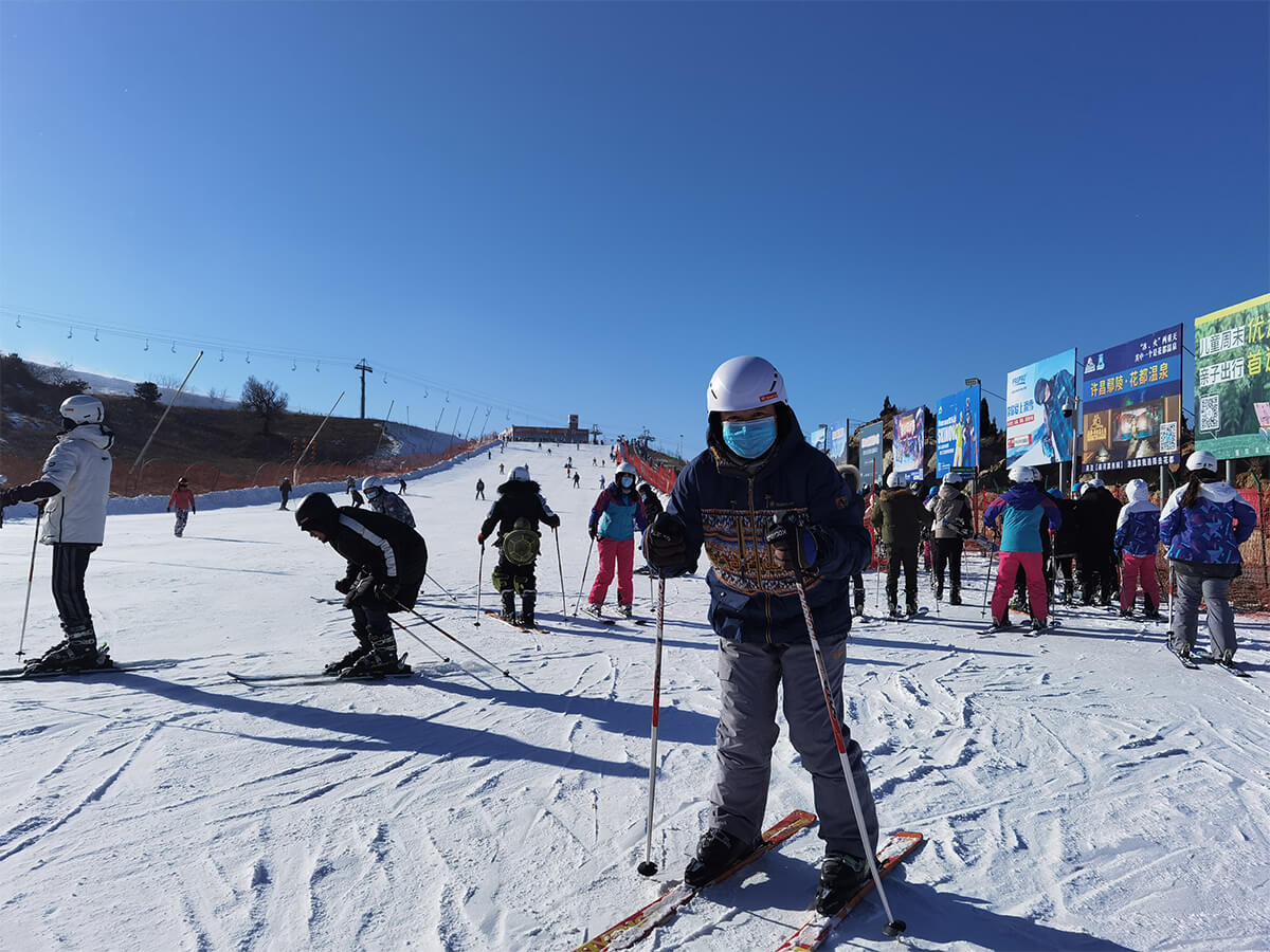 遠大鍋爐探路者滑雪六